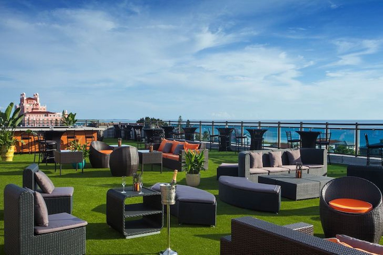 360&deg; Rooftop Lounge at Hotel Zamora  
3701 Gulf Blvd., St. Pete  727-456-8660
Enjoy happy hour every day with panoramic views of Saint Petersburg, the Intercoastal Waterway, and the Gulf of Mexico atop their rooftop bar!
Photo via 360&deg; Rooftop Lounge at Hotel Zamora/Facebook