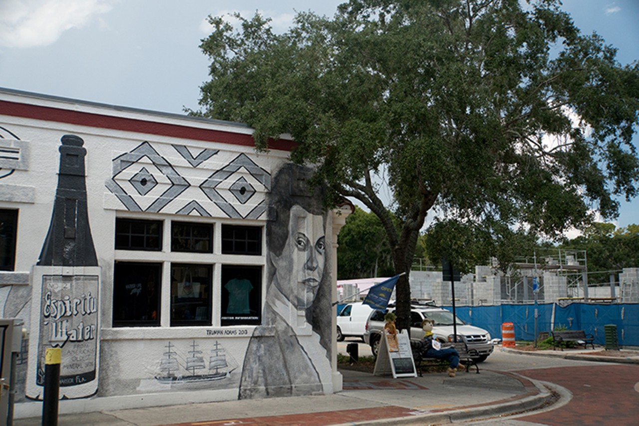 The mural on the side of the Safety Harbor Chamber of Commerce