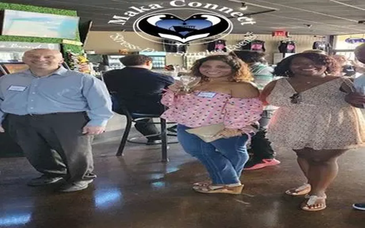 Image: 30-50 Free Singles Social