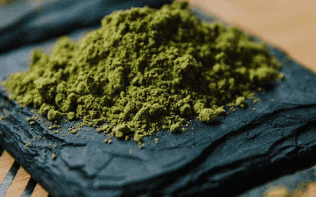 A Familiar Face: The Facts About Red Borneo Kratom