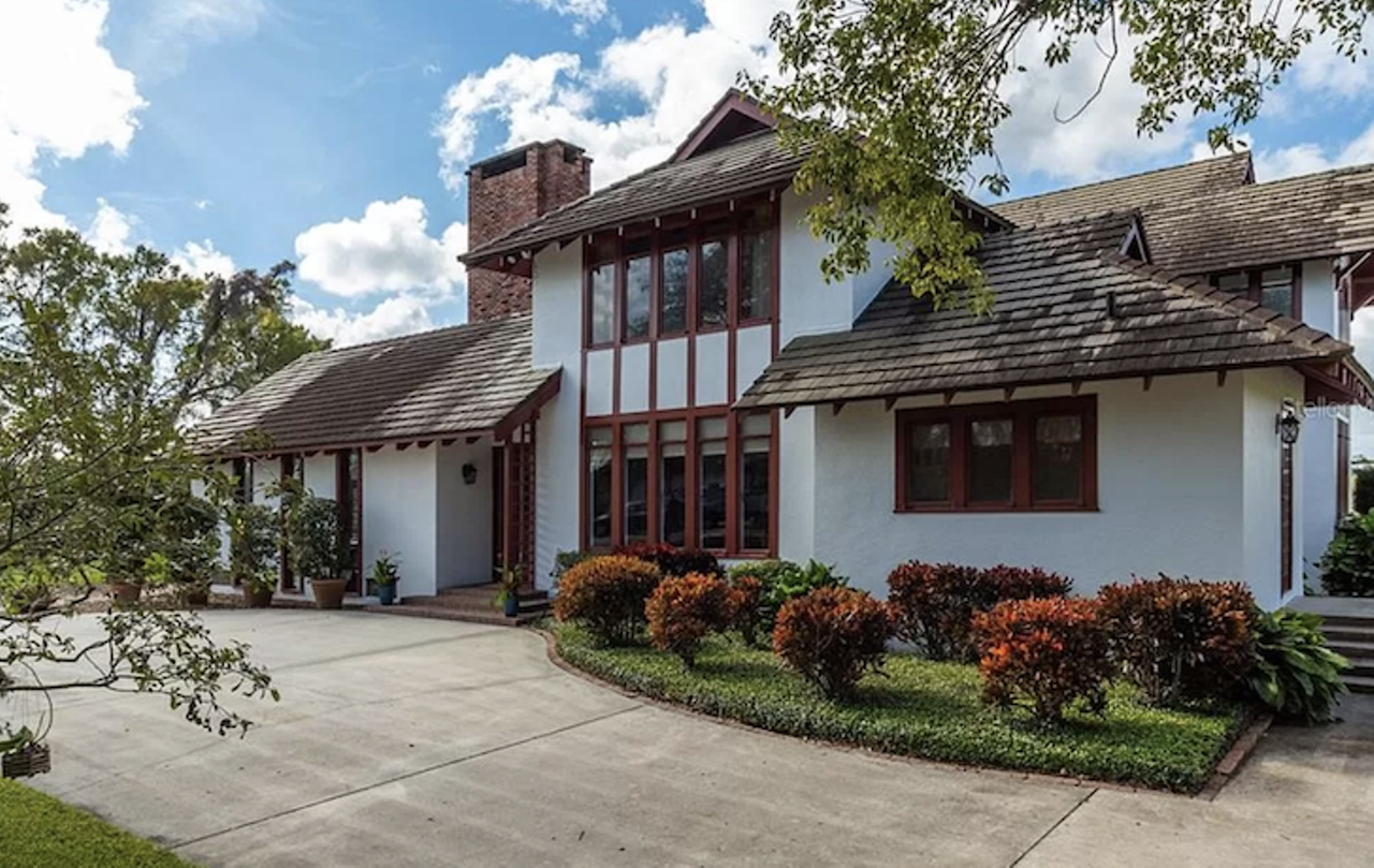 A Frank Lloyd Wright-style home owned by a prominent Central Florida citrus farmer is now for sale
