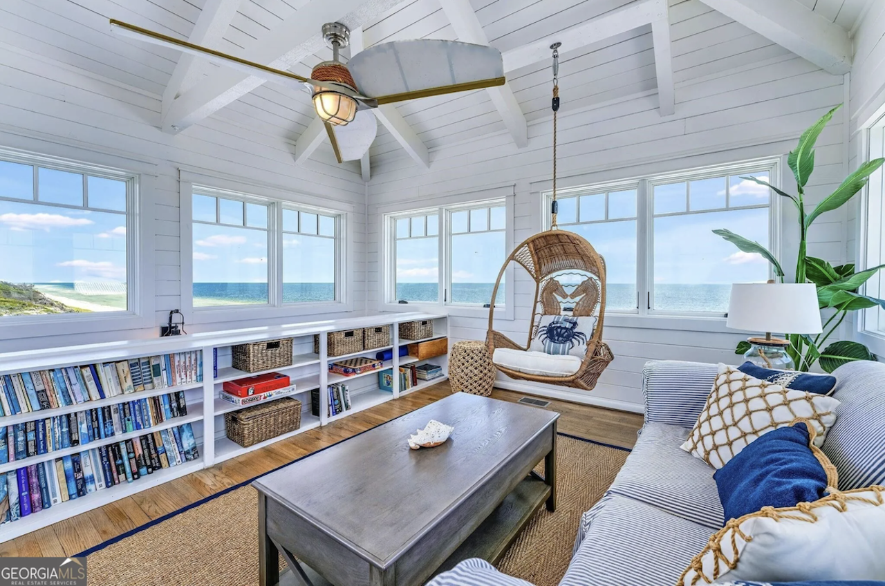 A rare beach house on Florida's Dog Island is going to auction for $790K