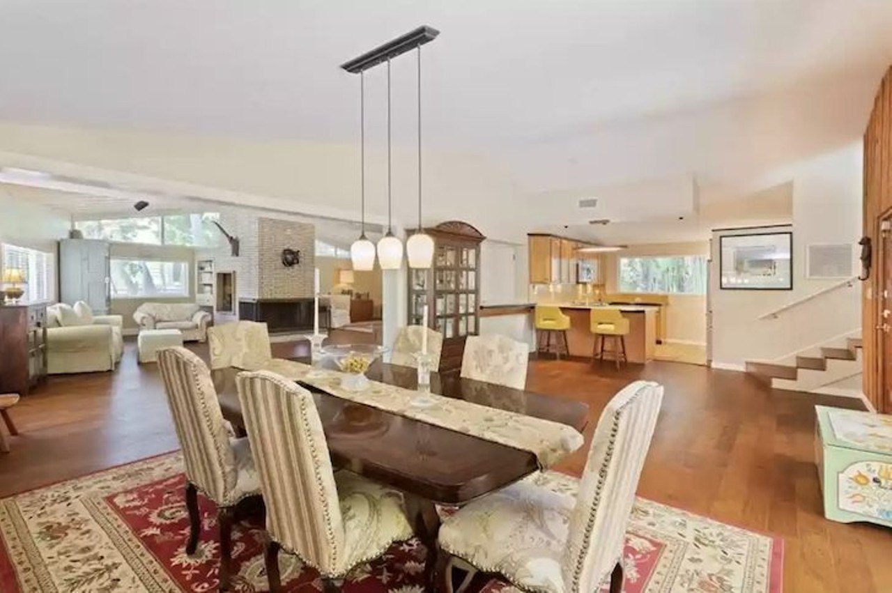 A rare midcentury Glen Q. Johnson house is now for sale in St. Petersburg