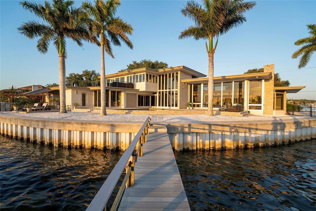 A St. Pete mid-century gem with ties to Frank Lloyd Wright is back on market with a $850K price cut