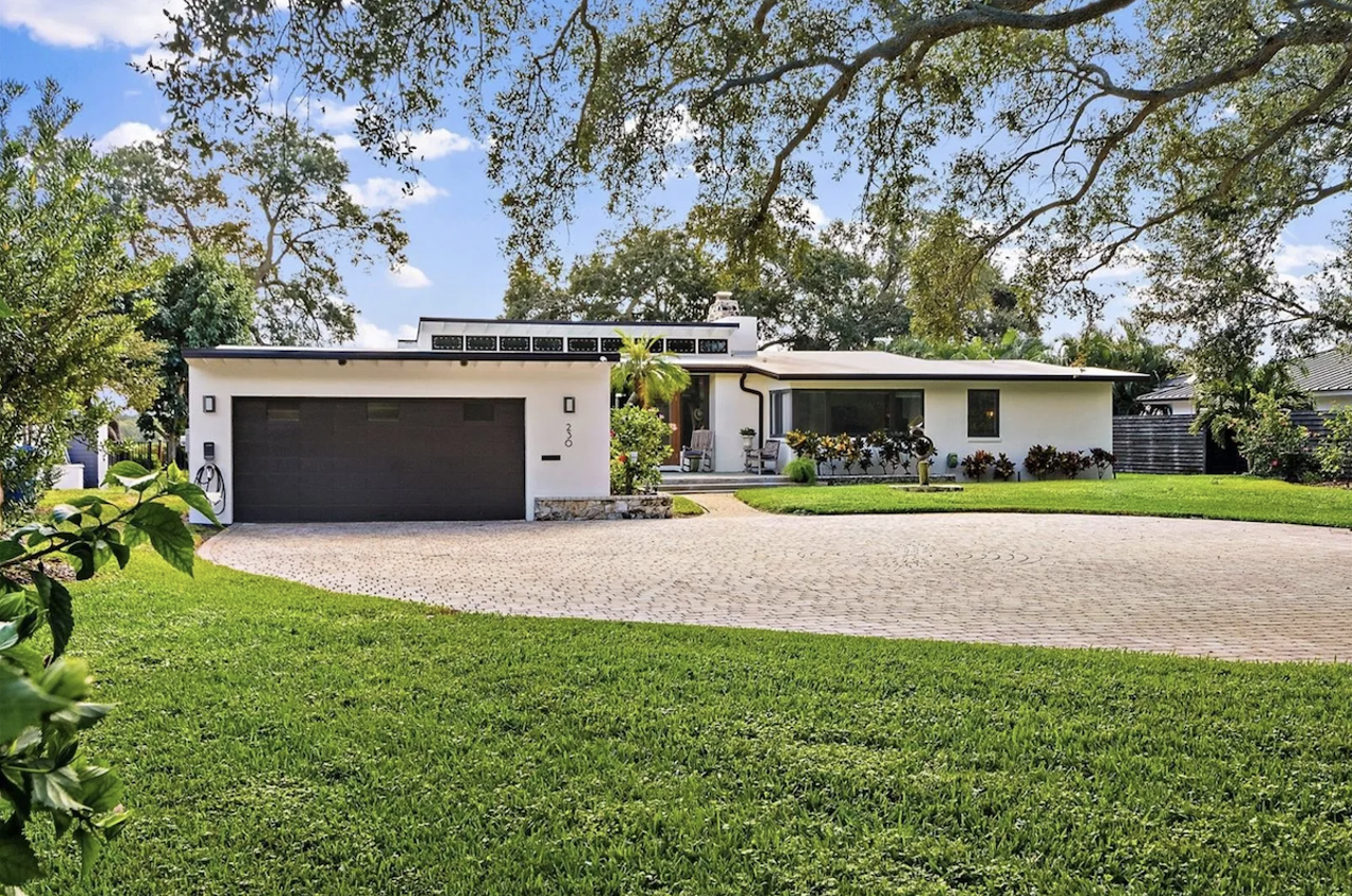 A St. Pete midcentury home designed by Inverted Pyramid architect William B. Harvard is now for sale