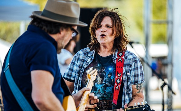Amy Ray plays Curtis Hixon Park in Tampa, Florida on Feb. 20, 2022.
