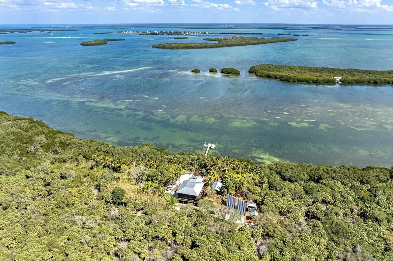 An off-the-grid  island house is now for sale inside Florida's Cayo Cosa State Park
