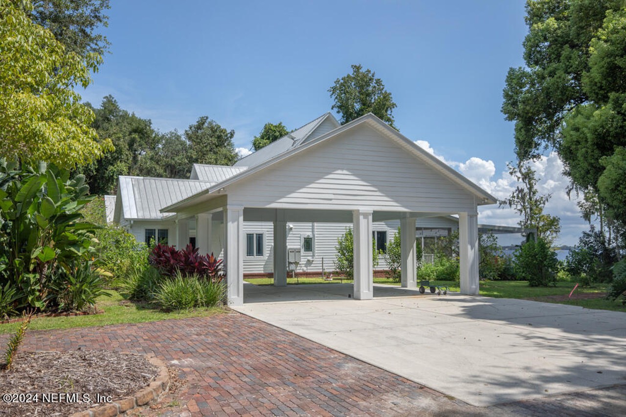 Ann Wilson, lead singer of legendary rock band Heart, is selling her riverfront Florida home