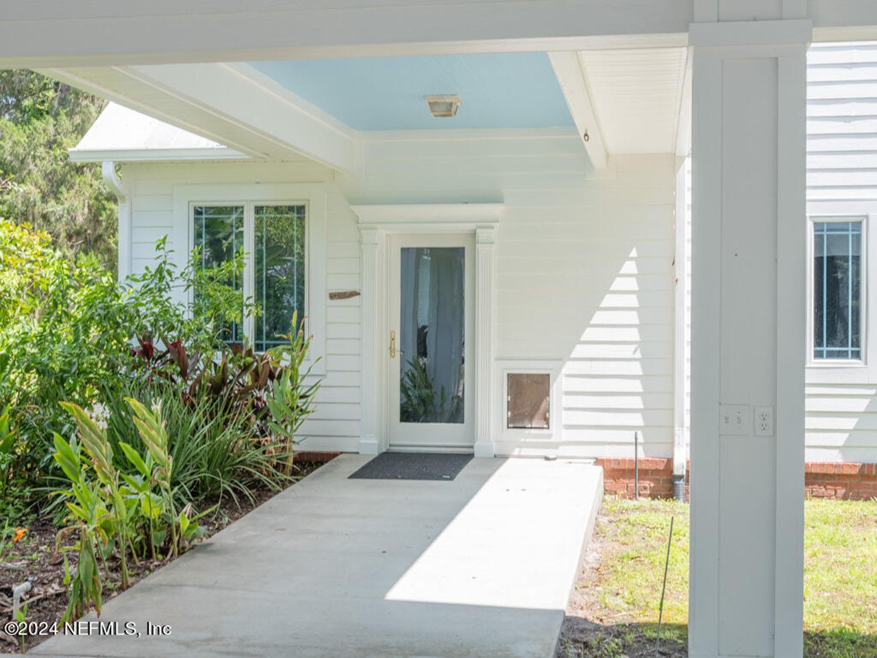 Ann Wilson, lead singer of legendary rock band Heart, is selling her riverfront Florida home