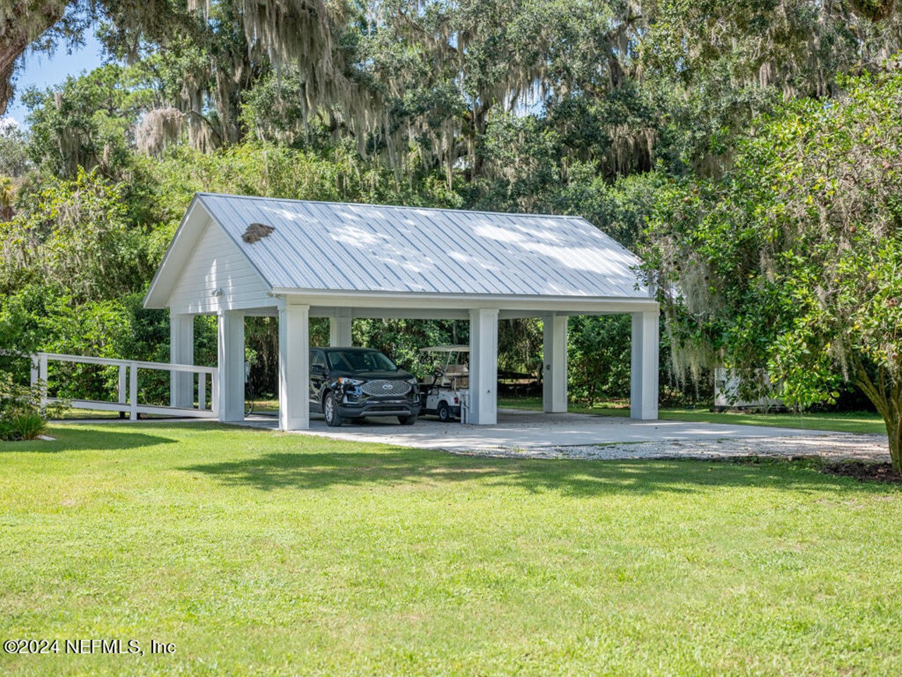 Ann Wilson, lead singer of legendary rock band Heart, is selling her riverfront Florida home