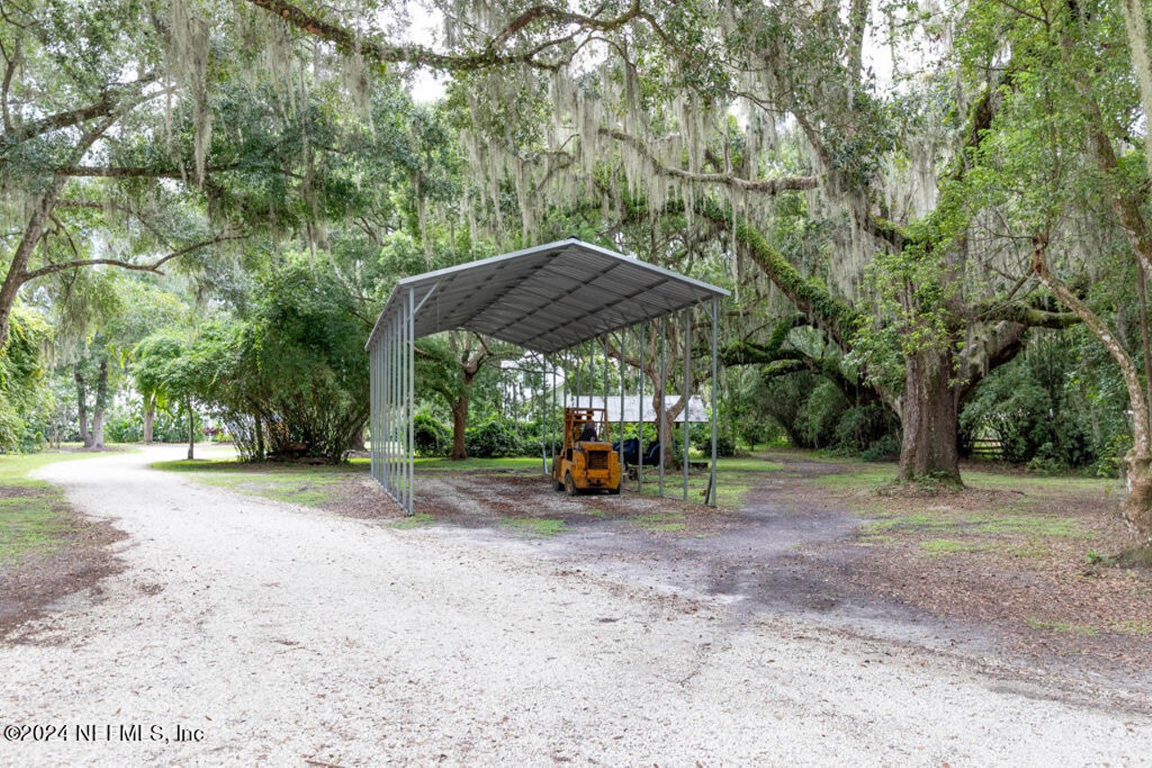 Ann Wilson, lead singer of legendary rock band Heart, is selling her riverfront Florida home