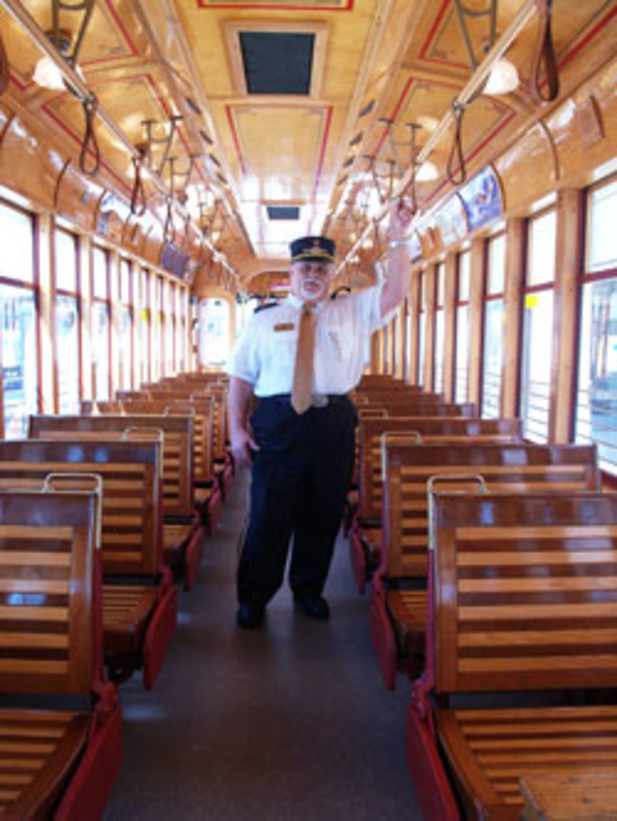 Conductor Robert Garcia (Photo by Valerie Troyano)