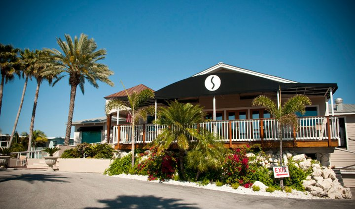 Image: Best Outdoor Dining