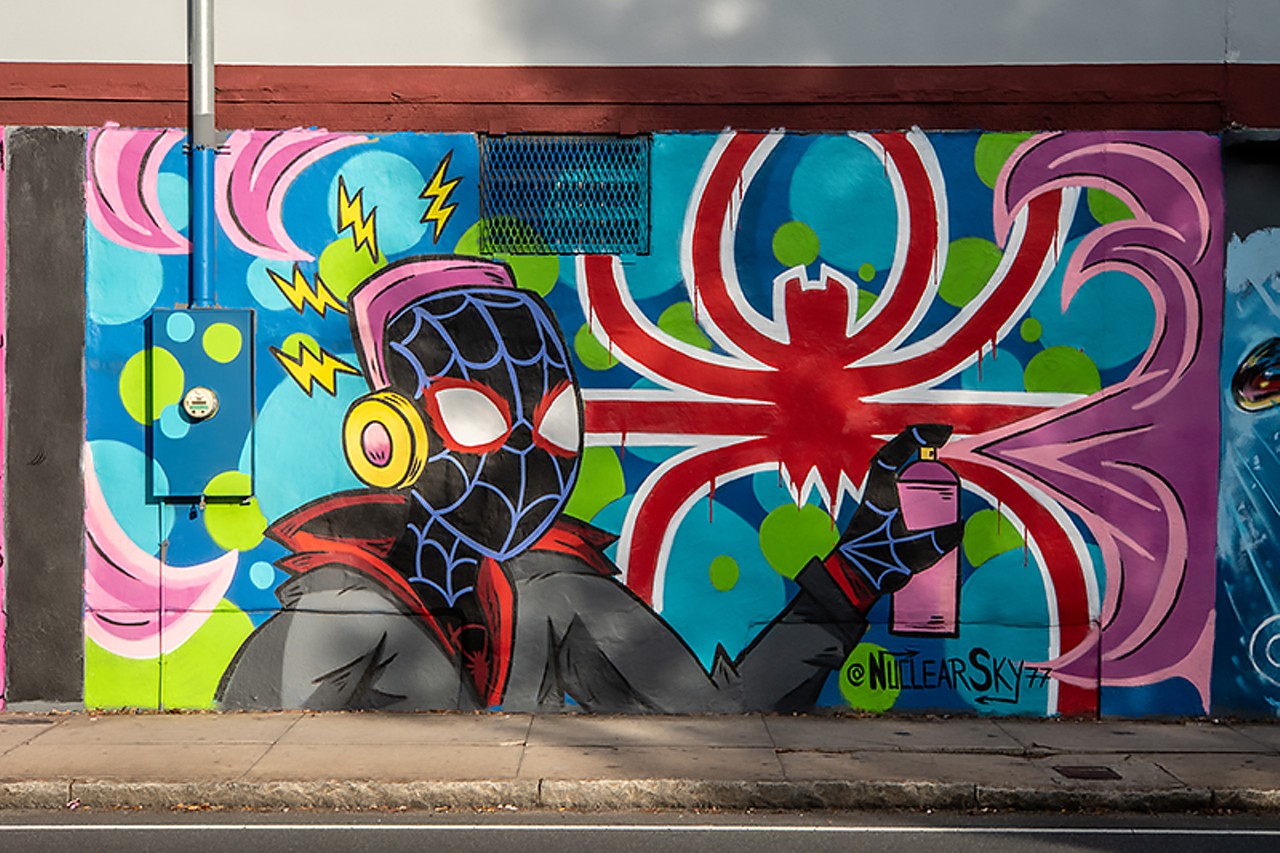 Tampa Bay area artist Skylar Suarez's (@nuclearsky77) mural at Southeastern Seating