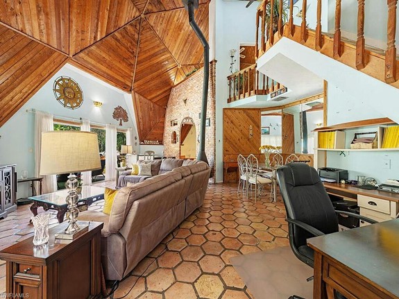 'Dome of the Glades,'a rare two-story Florida dome home is now for sale