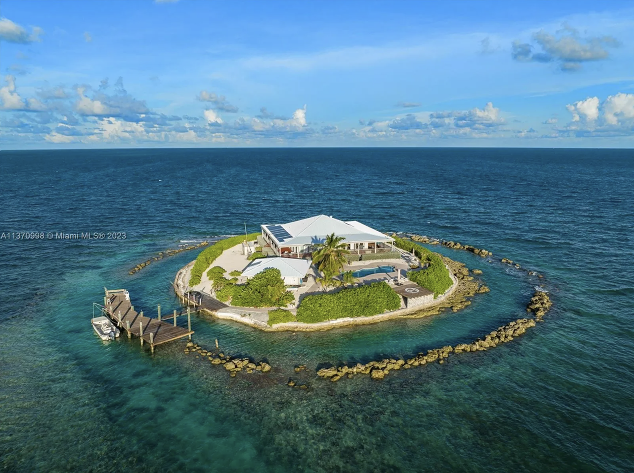 East Sister Rock Island, a completely off-the-grid private island in Florida, is back on the market