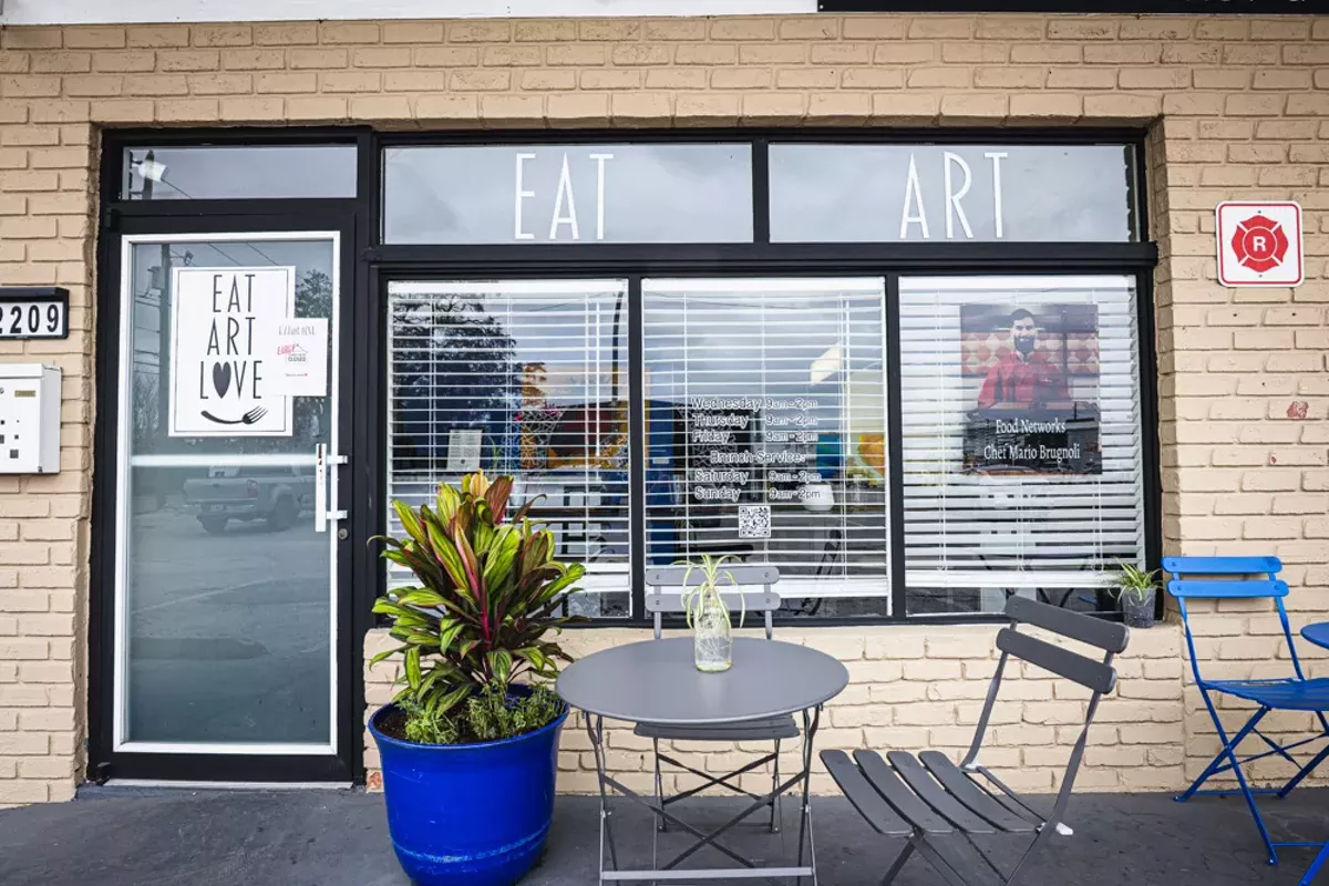 Tucked in between large warehouses and private art studios at ​​589 22nd St. S, Eat Art Love, a intimate, daytime restaurant is run by a small team of dedicated employees and can seat about 30 people.