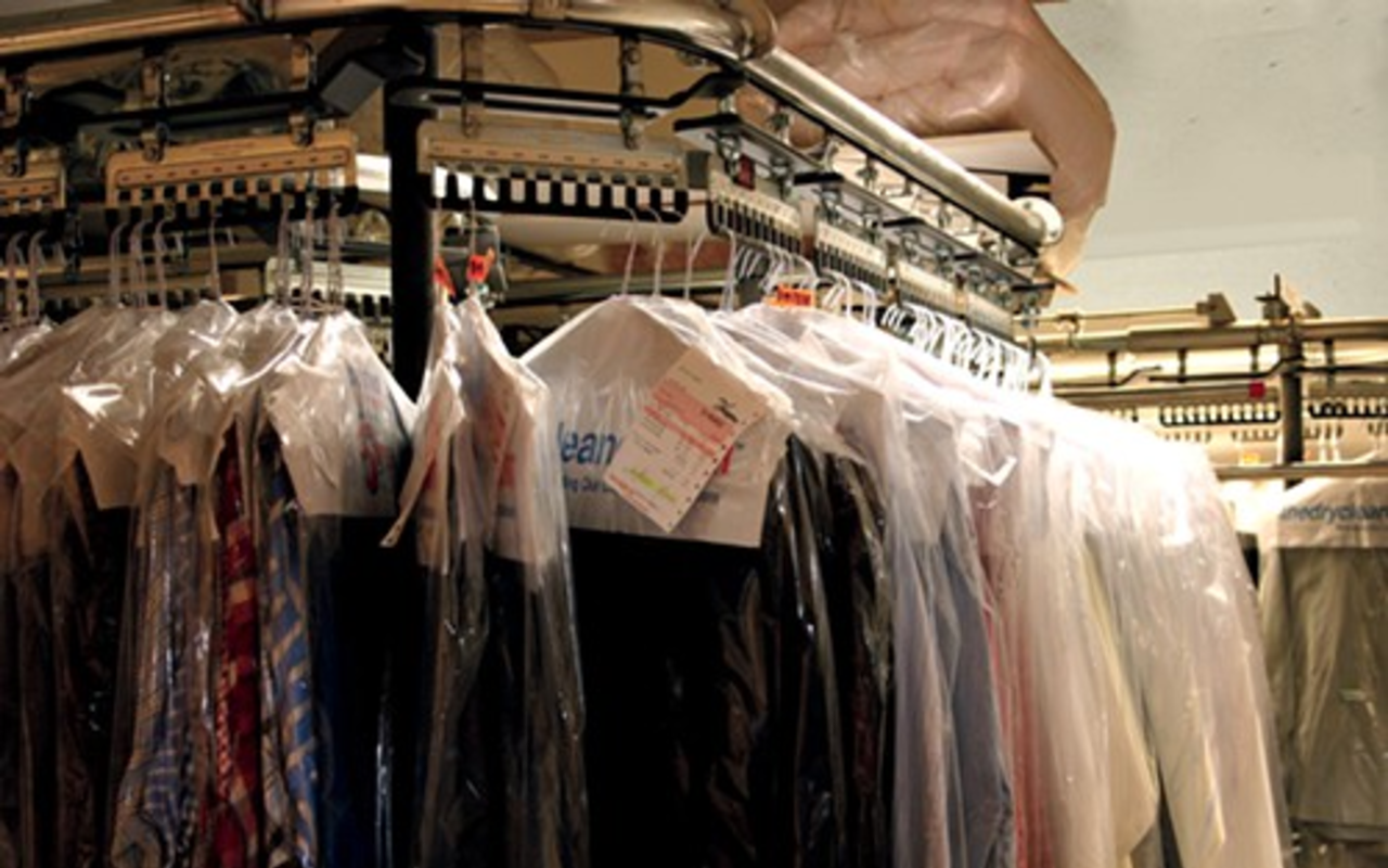 Most of the nation's 34,000 dry cleaners still clean clothes using perchloroethylene, or “perc,” a hazardous air contaminant and a probable human carcinogen. But some cleaning professionals are moving to greener and safer methods, including the use of pressurized carbon dioxide, and "wet cleaning," which uses water, non-toxic detergents and conditioners inside specially designed machines.
