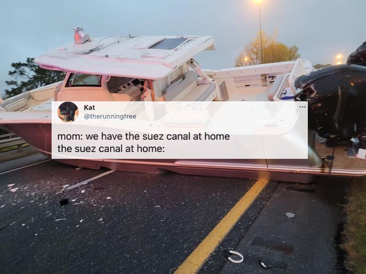 Everyone's roasting this Florida boat, which also got stuck somewhere inconvenient