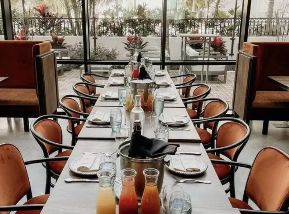 flor-fina-feasting-table-640x0-c-default.webp