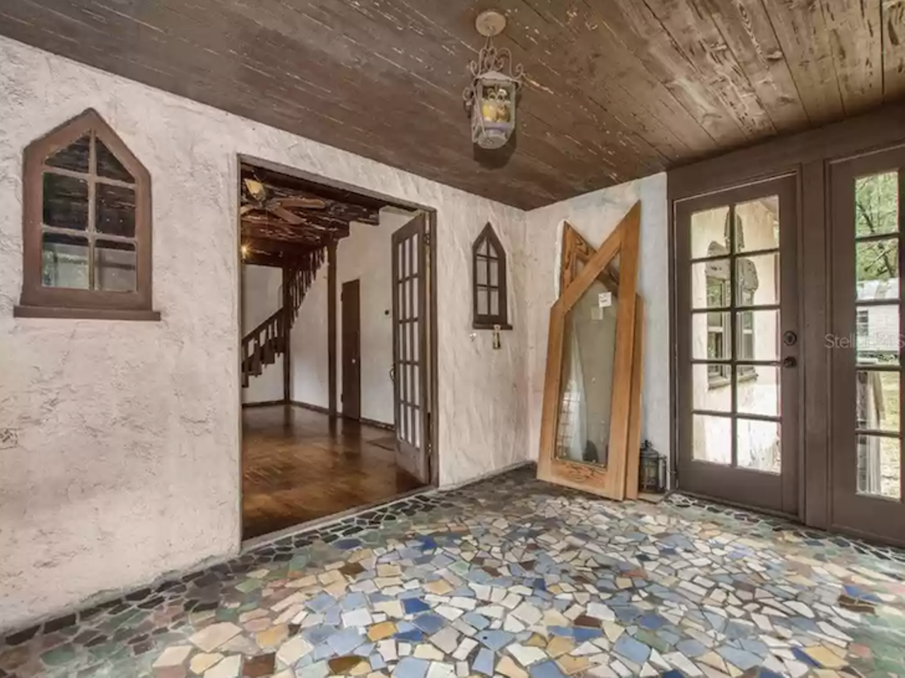 Florida's storybook 'Gingerbread House' is now on the market for $500K