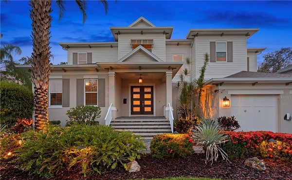Former Tampa Bay Bucs center Ryan Jensen puts his Davis Islands house on the market