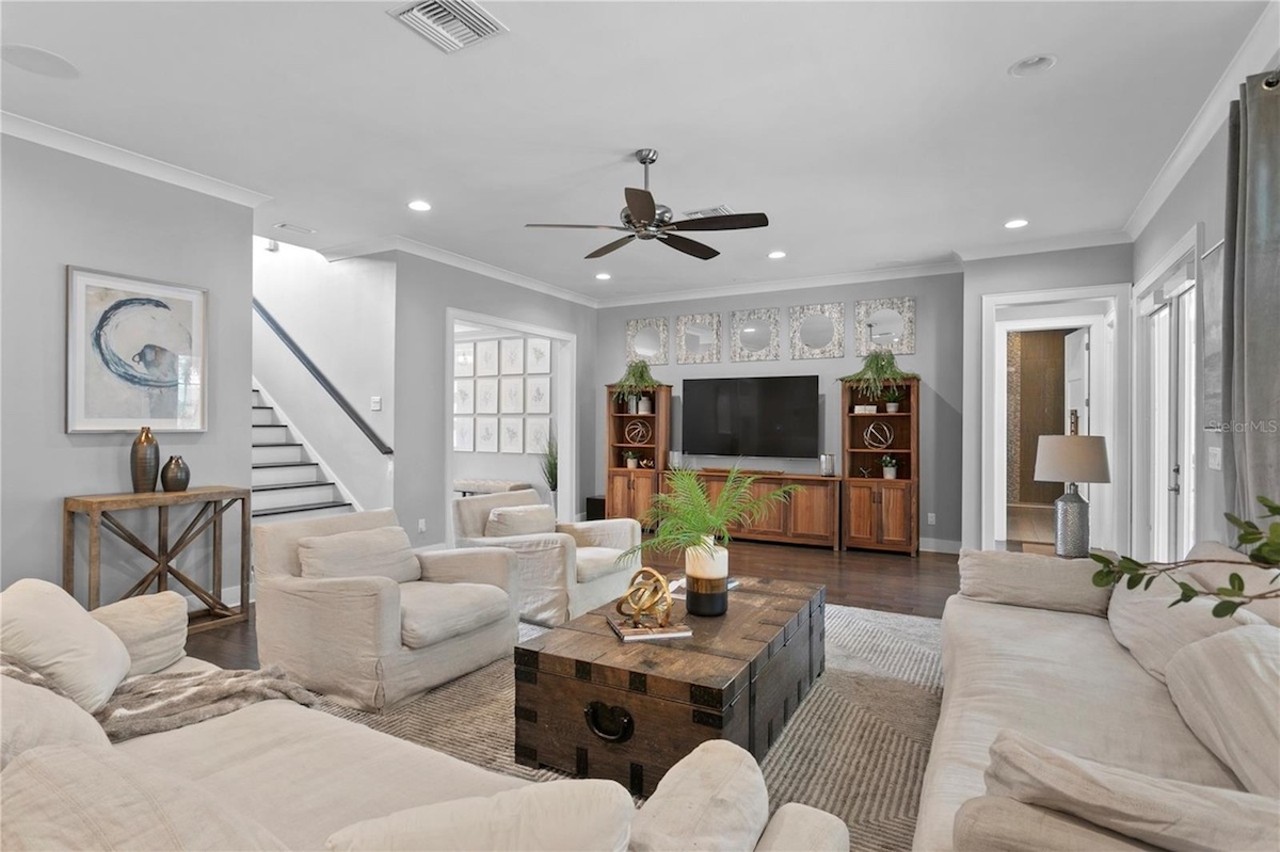 Former Tampa Bay Bucs center Ryan Jensen puts his Davis Islands house on the market