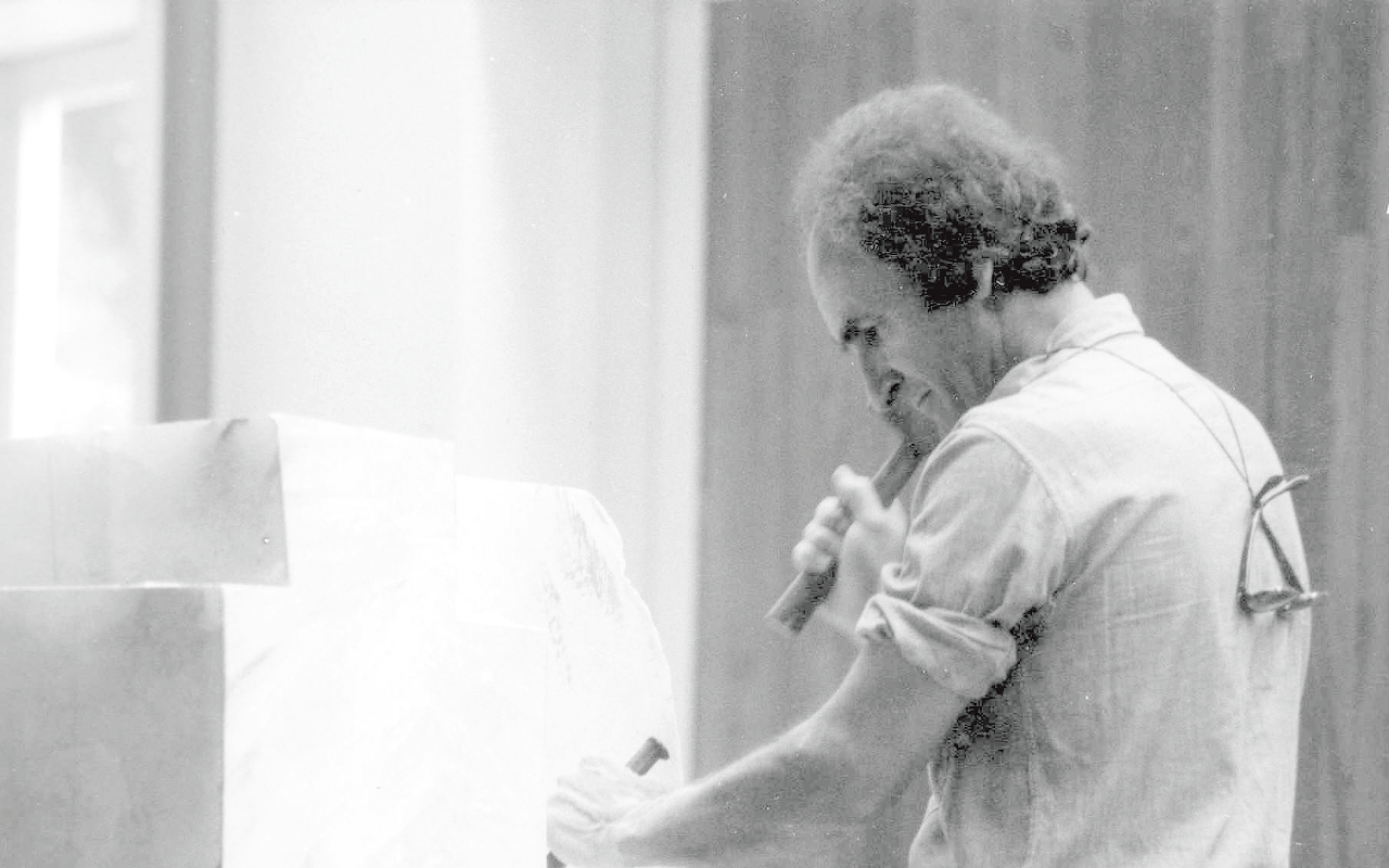 Eduardo Chillida working on an alabaster sculpture, 1975.