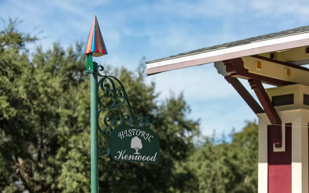 Image: Historic Kenwood: Play Music on the Porch Day