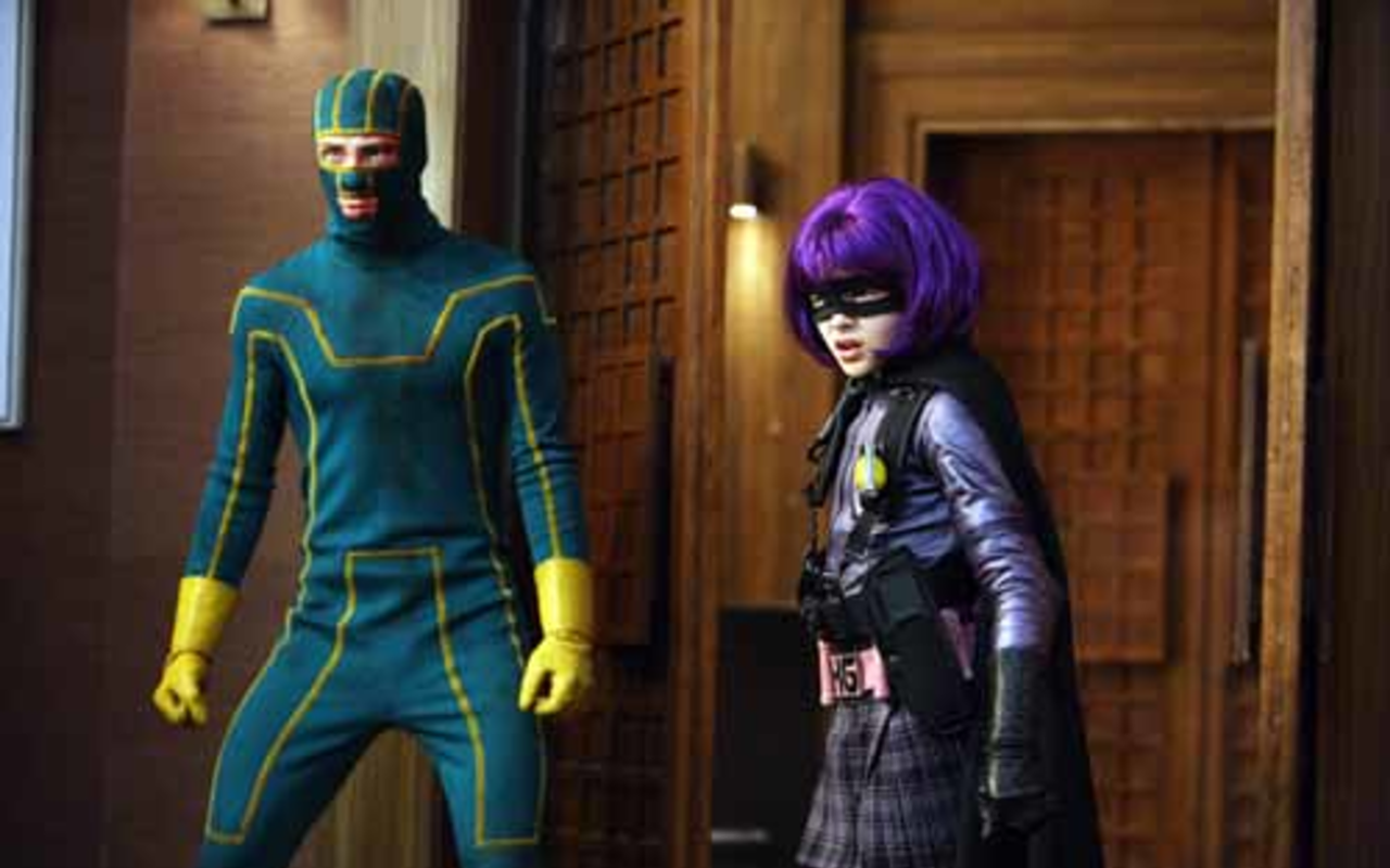STAND AND DELIVER A BEAT DOWN: Kick-Ass (Aaron Johnson, left) and Hit-Girl (Chloë Grace Moretz) prepare for battle.