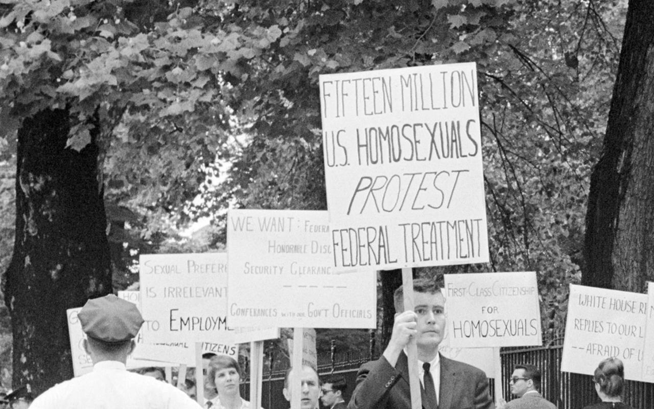 Franklin Kameny (center) in a gay rights march outside the White House in 1965.