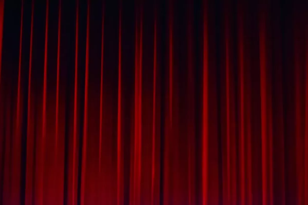 curtain.webp