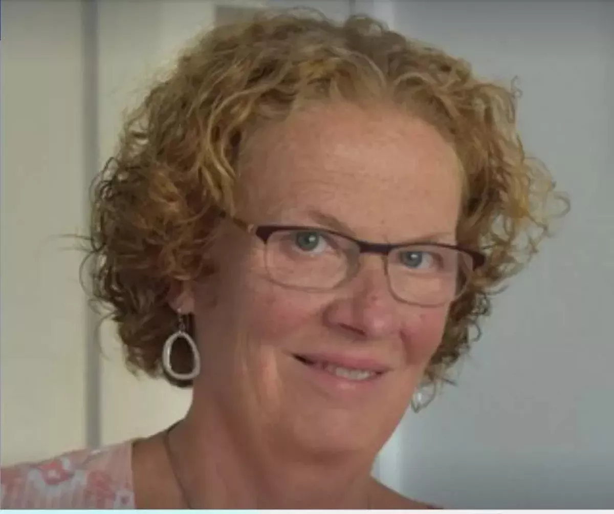 Jenny Gould,  Psychiatrist
