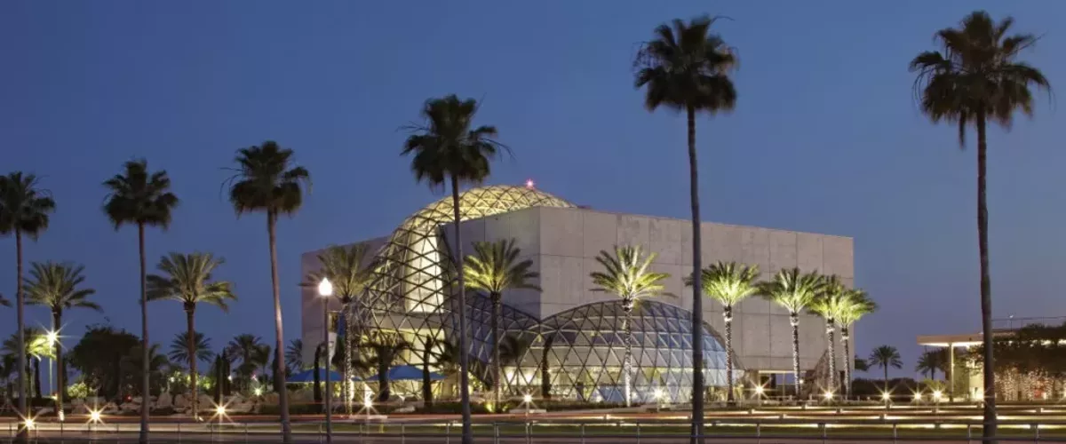 museum-night-exterior-new-1024x427.webp