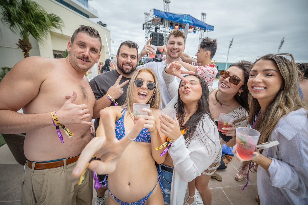 Photos: All the people who didn't let rain ruin The Chainsmokers' Tampa pool party