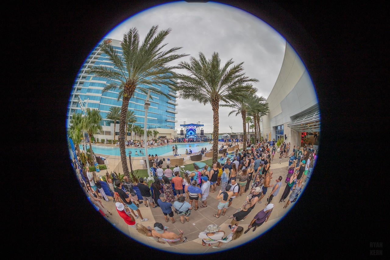 Photos: All the people who didn't let rain ruin The Chainsmokers' Tampa pool party