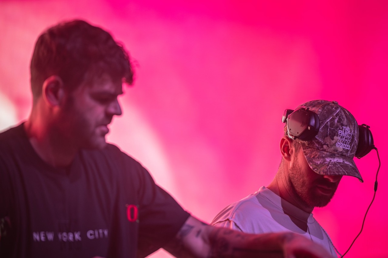 Photos: All the people who didn't let rain ruin The Chainsmokers' Tampa pool party