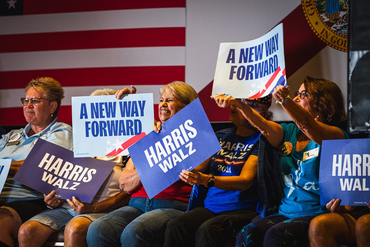 Photos: Kamala Harris' husband, Doug Emhoff, rallies Florida Democrats in The Villages