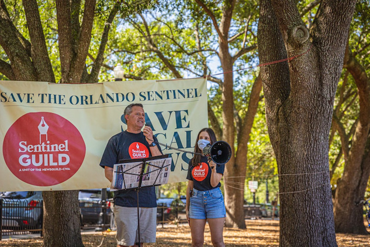 [Photos] 'Orlando Sentinel' staff rally against potential buyout from Alden Global