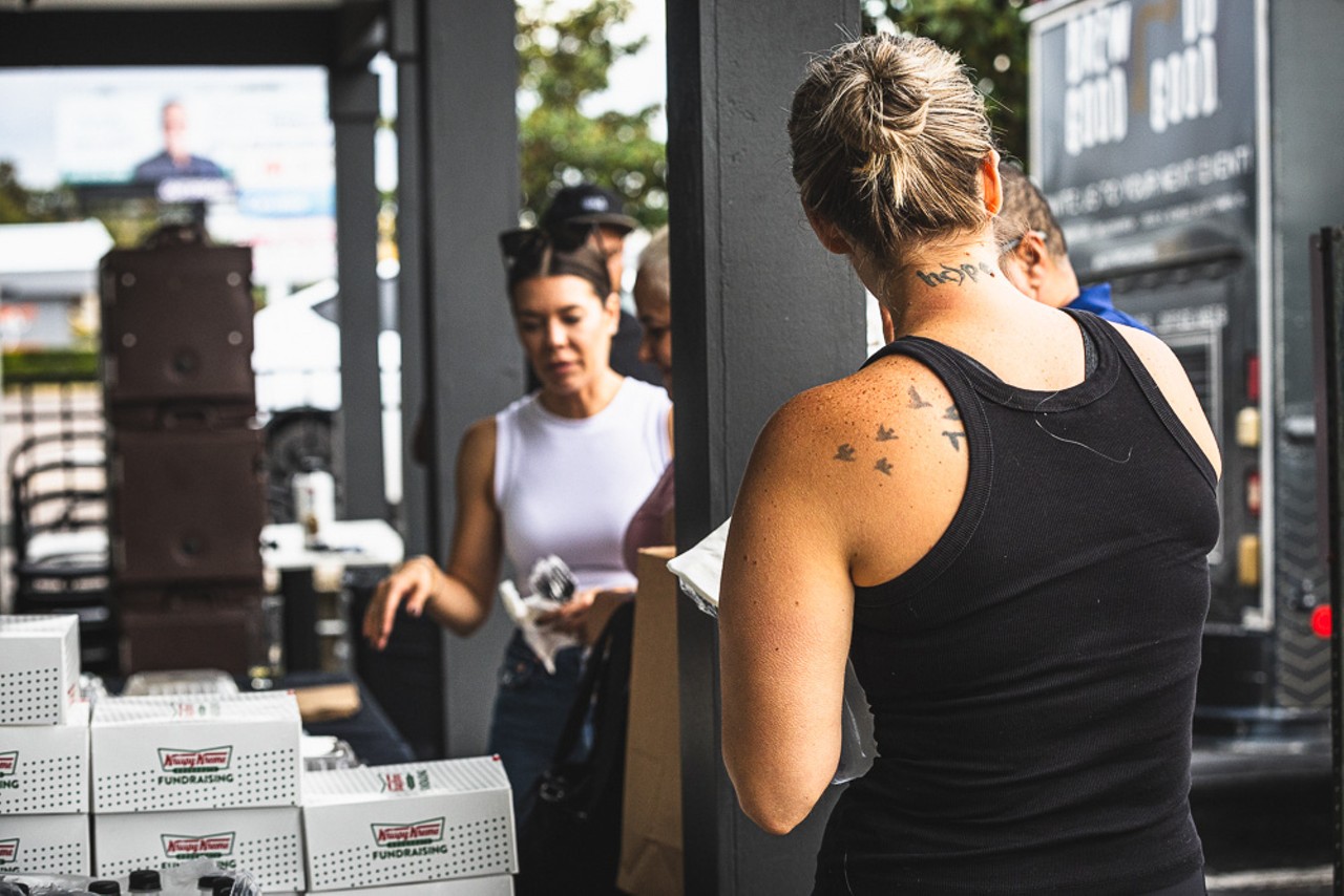 Photos: Tampa restaurants distribute free food to Hurricane Helene victims