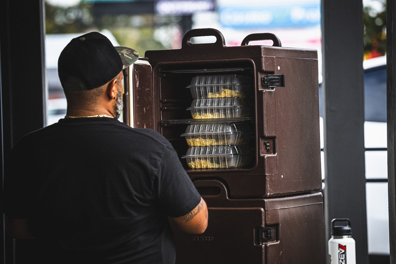 Photos: Tampa restaurants distribute free food to Hurricane Helene victims