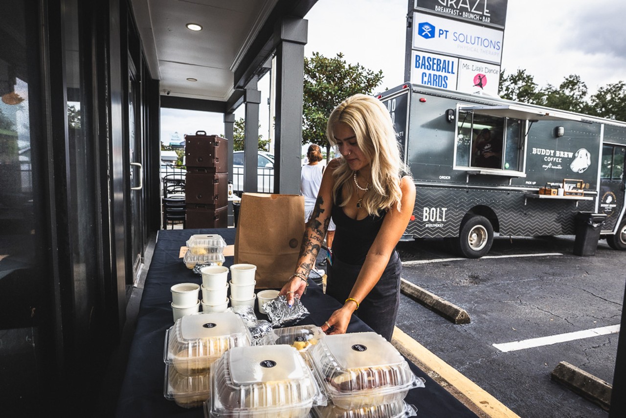 Photos: Tampa restaurants distribute free food to Hurricane Helene victims