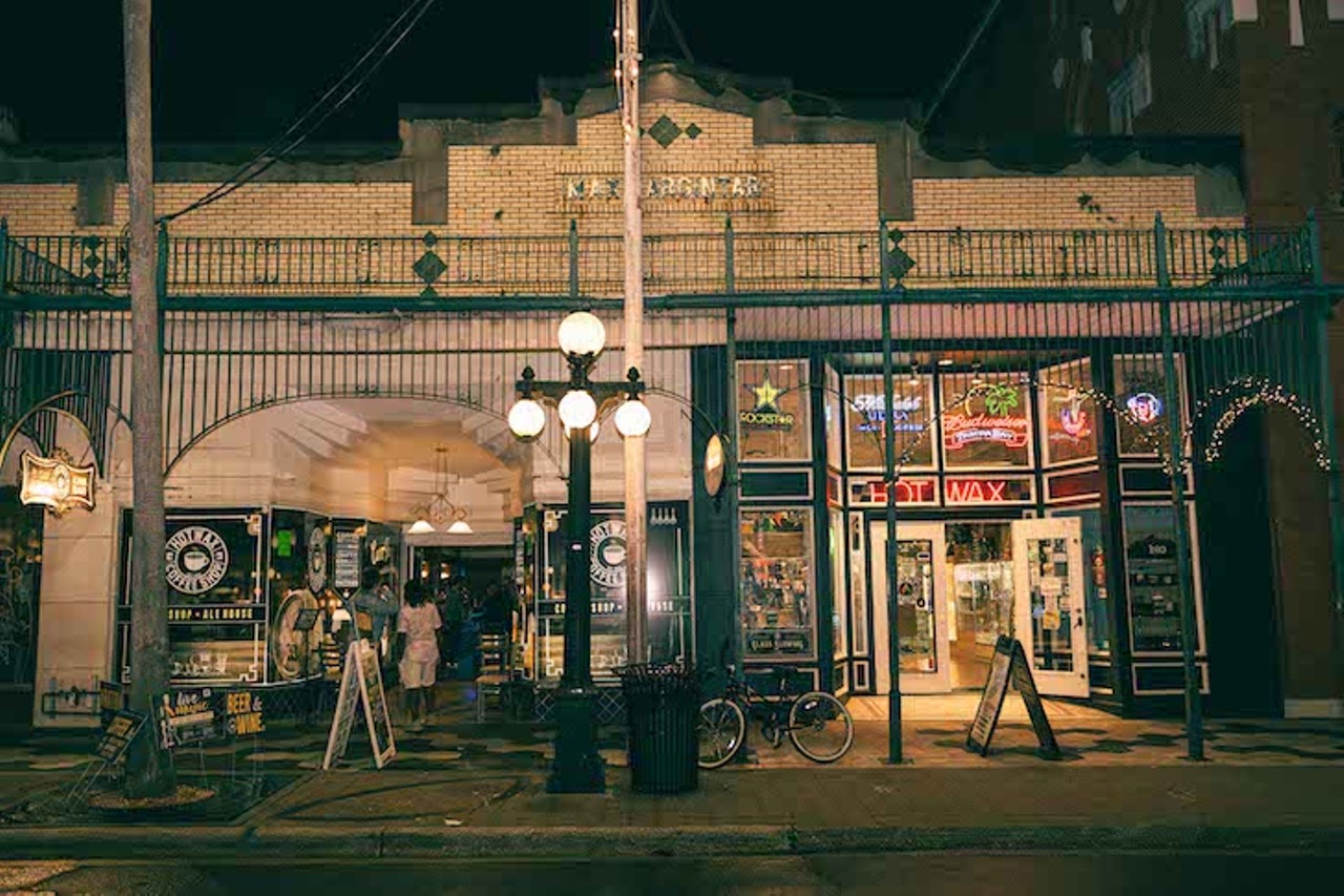 Photos: Ybor City&#146;s Hot Wax steps into coffee shop live music