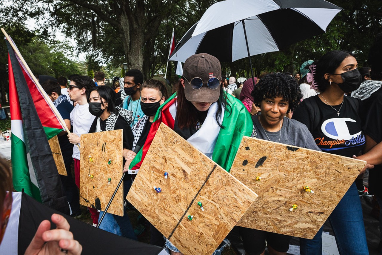 Police tear gas pro-Palestinian protesters at USF's Tampa campus, multiple arrests