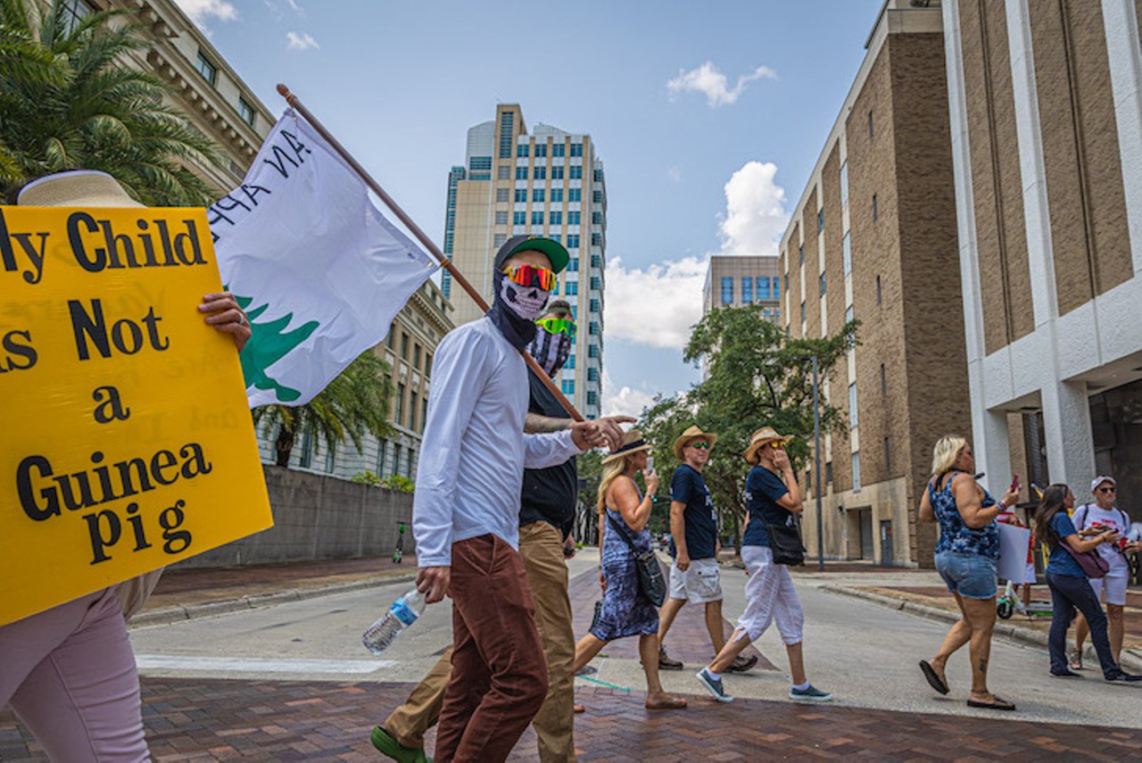 Proud Boys marched through downtown Tampa flashing &#145;white power&#146; symbols last weekend