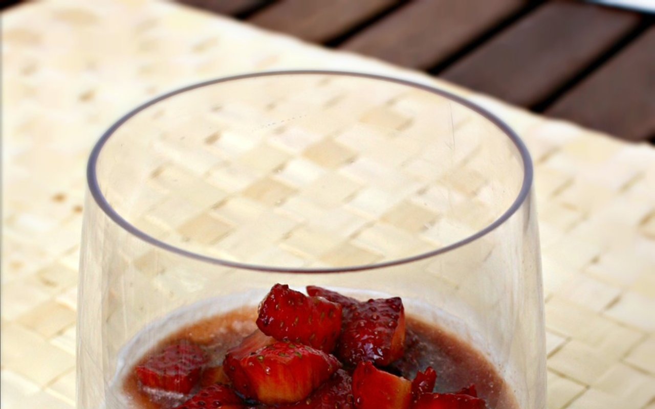 Panna Cotta with Balsamic-Marinated Strawberries