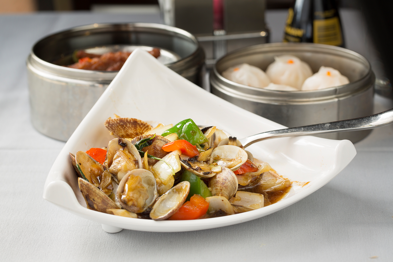 A dim sum offering of baby clam with black bean sauce.