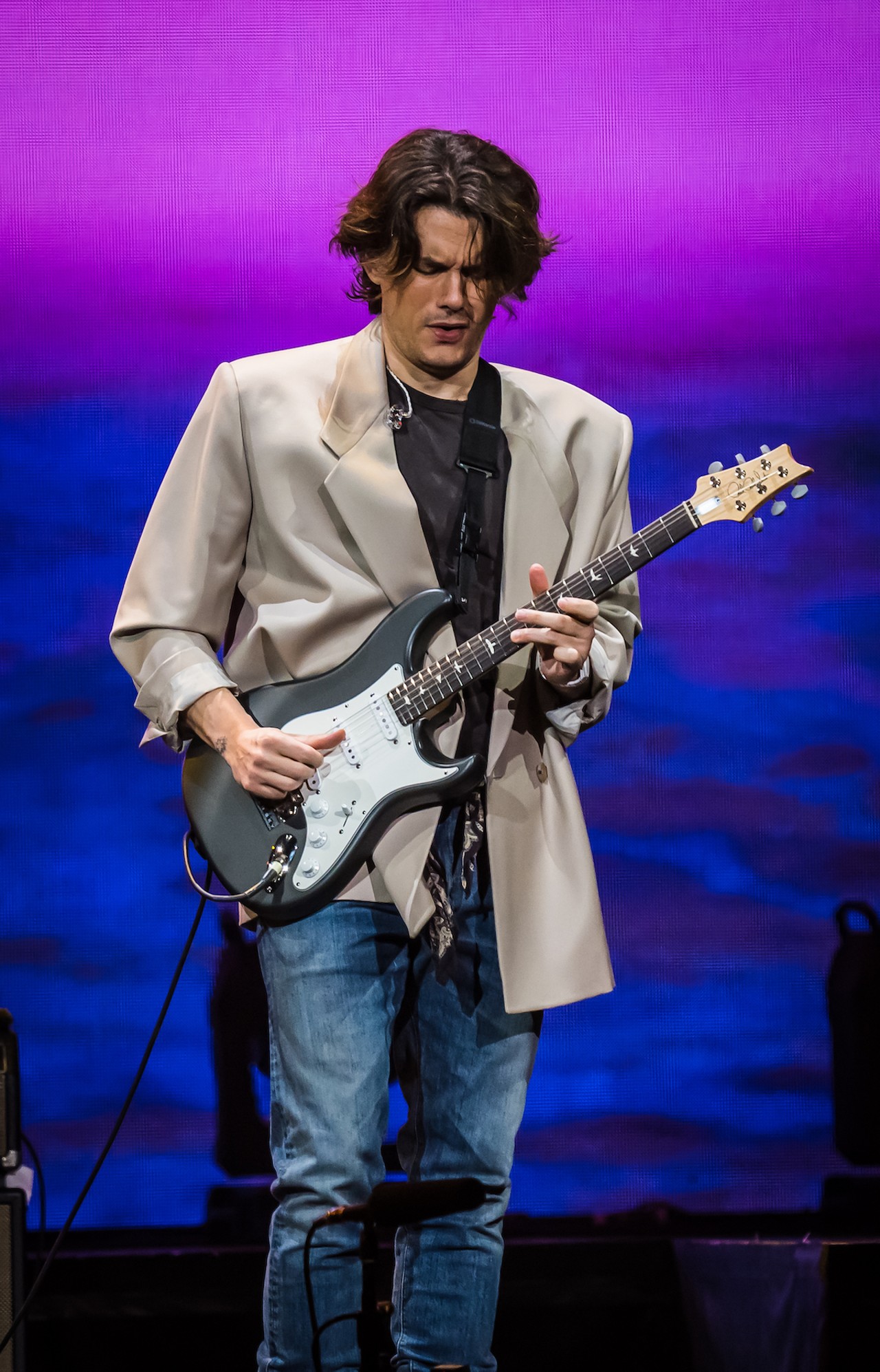 Review: John Mayer lets guitar do the talking and welcomes Tampa into his ‘Sob Rock’ fantasyland (w/photos)