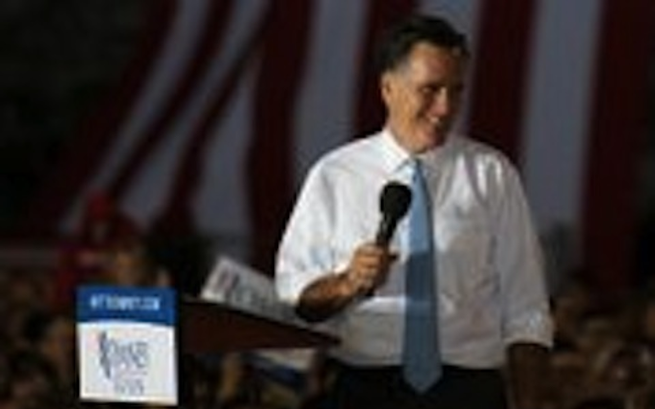 Romney addresses thousands at Land O'Lakes High School