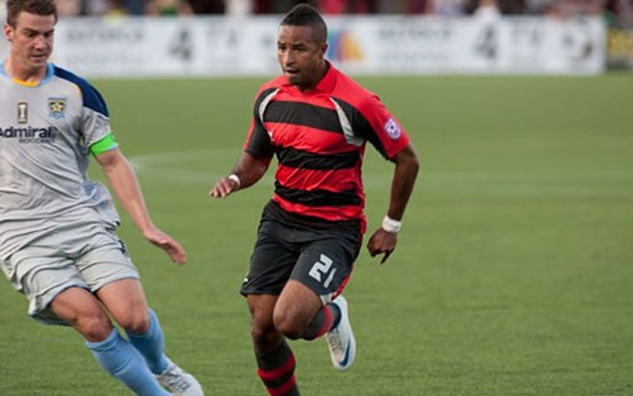 The Rowdies signed midfielder Raphael Cox, who was recently released from Atlanta.